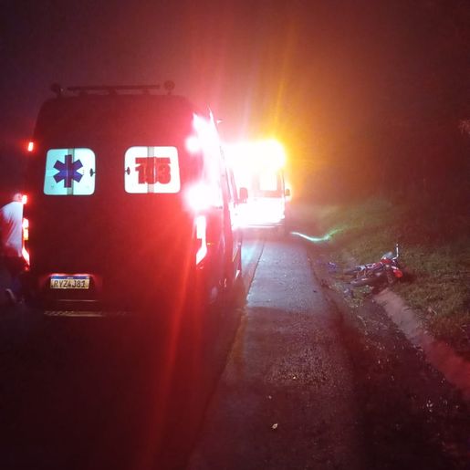 Acidente entre moto e carro deixa jovem ferido na BR-163, em Dionísio Cerqueira