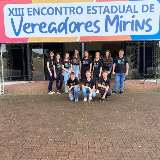 Vereadores Mirins realizam viagem a Florianópolis