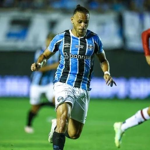 Grêmio joga mal e empata com o Brasil-Pel na estreia do Gauchão