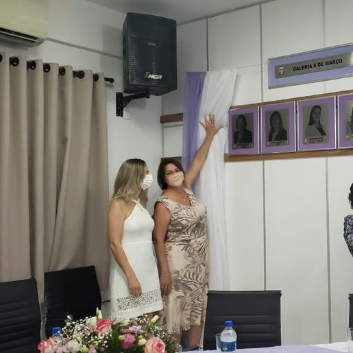 Galeria Rosa é inaugurada em Sessão Solene da Câmara de Vereadores de Iporã do Oeste