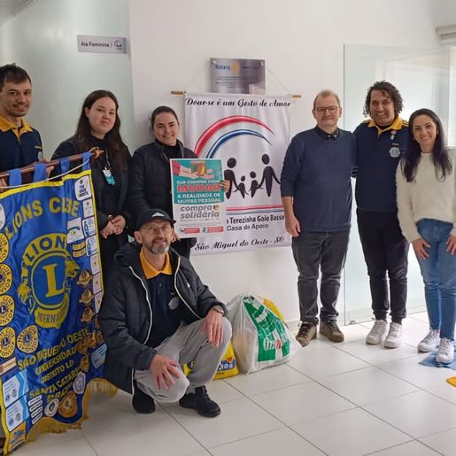 Grupo Grazziotin realiza entrega de cestas básicas do projeto Compra Solidária