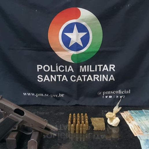 Homem é preso por tráfico internacional de drogas e de arma