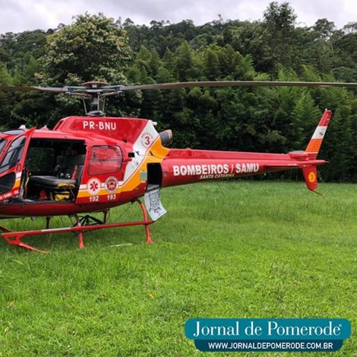 Idoso cai de telhado sobre sua esposa, em Santa Catarina