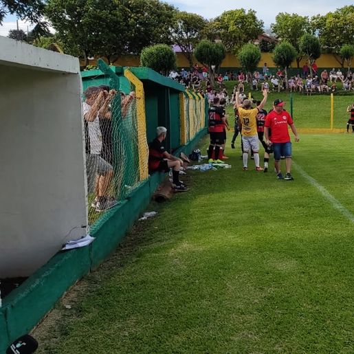 Flamengo vence o 1º confronto da final do campo em Cedro