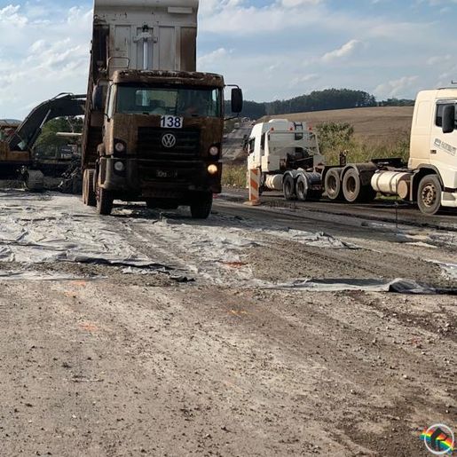 Pavimentação da BR-163 altera trânsito em Guarujá do Sul; vídeo