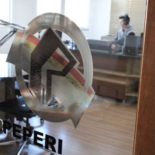 Rede Peperi tem cobertura especial das eleições neste domingo; ouça