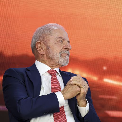 Lula sanciona reajuste para servidores do Legislativo e veta penduricalhos