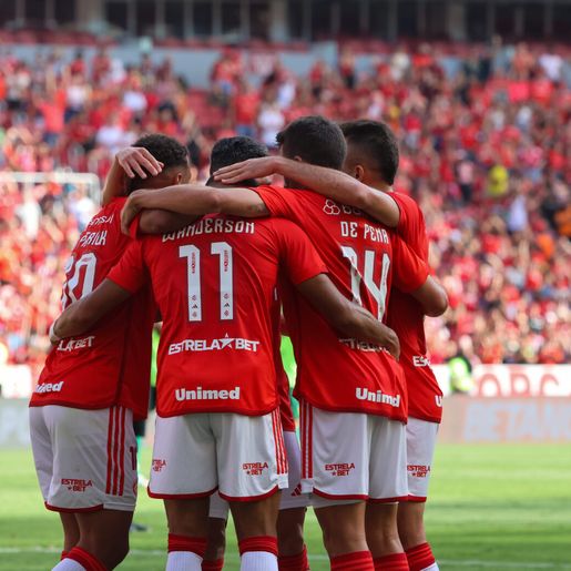 Inter goleia o Ypiranga e assume liderança do Gauchão