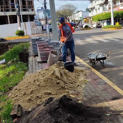 Urbanismo faz construção de rampas de acessibilidade em passeios
