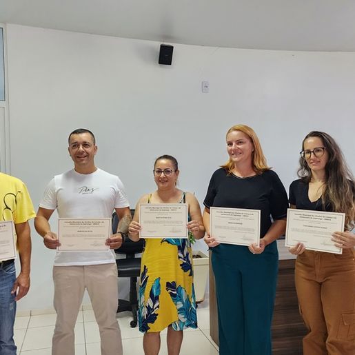 Novos conselheiros tutelares de Itapiranga são empossados