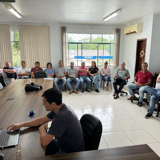 Eusébio Tavares assume Colegiado de Agropecuária da Ameosc