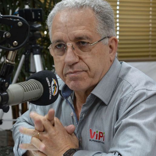 Preço do leite pode chegar à R$ 5 e supermercadista denuncia abuso de valores