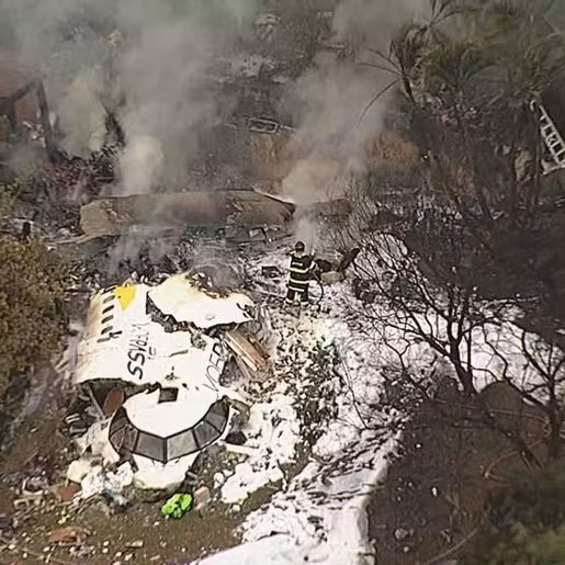Queda de avião mata 62 no interior de SP; prefeitura diz que ninguém a bordo sobreviveu