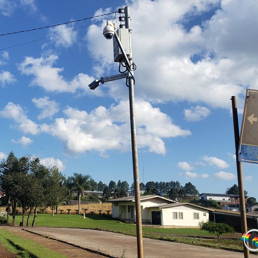 Câmera de videomonitoramento é alterada de local, em Iporã do Oeste