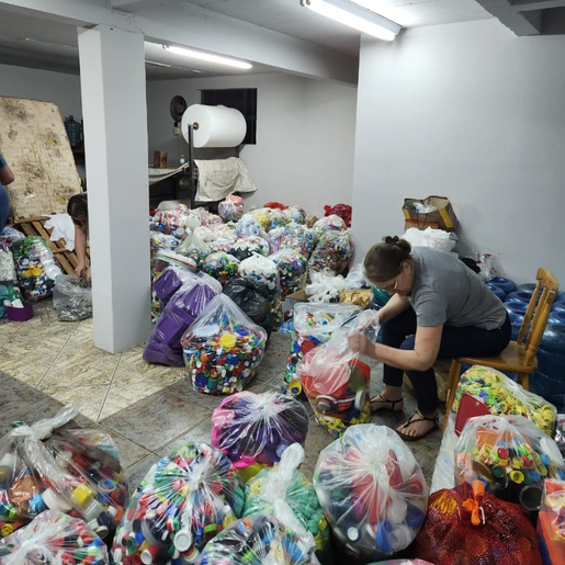 Casa da Amizade arrecada mais de uma tonelada de tampas através de campanha