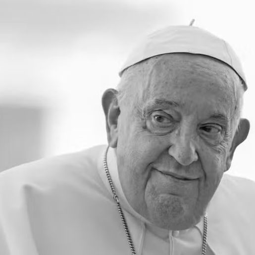 Papa Francisco morreu de AVC e insuficiência cardíaca, diz Vaticano