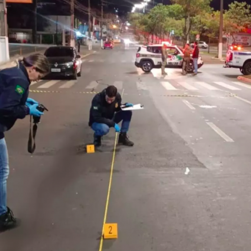 Mulher morre atropelada ao tentar atravessar principal avenida de Chapecó