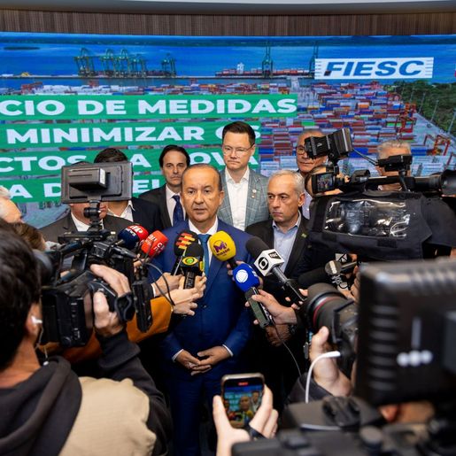 Governo de SC anuncia pacote de R$ 435 milhões para salvar empregos após tarifa dos EUA