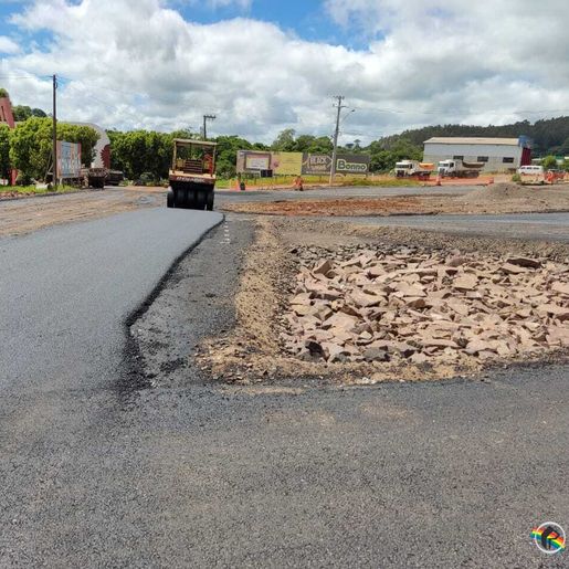 Cenário de obras muda em menos de uma semana no trevo de acesso à São José do Cedro
