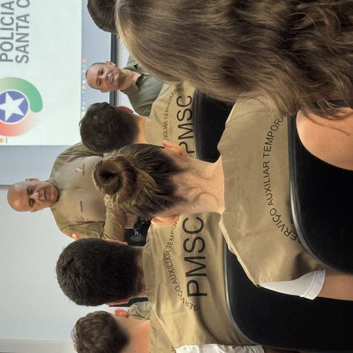 Dez jovens se formam para atuar na Central de Emergência da PM em SMO