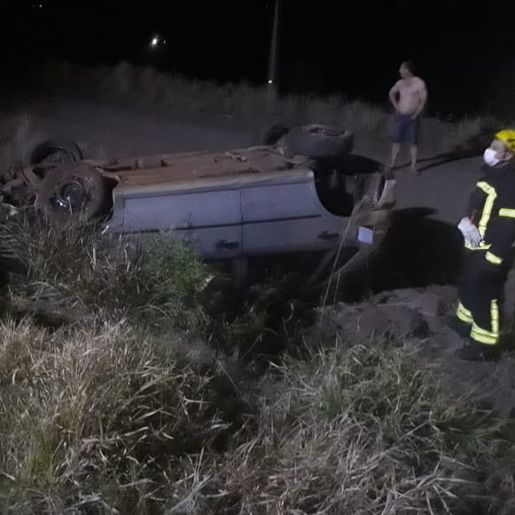 Colisão seguida de capotamento deixa um ferido na BR-163