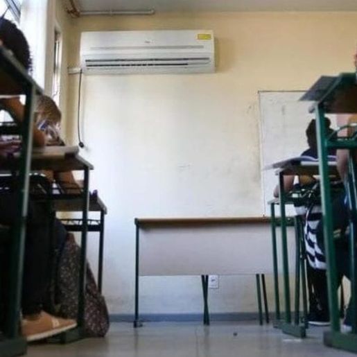 Professor é denunciado por importunação sexual contra sete adolescentes em escola de SC