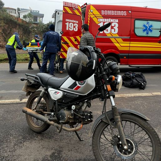 Acidente deixa motociclista ferido na Willy Barth, em São Miguel do Oeste