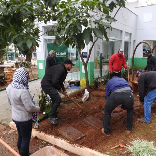 São Miguel do Oeste realiza curso de Jardinagem