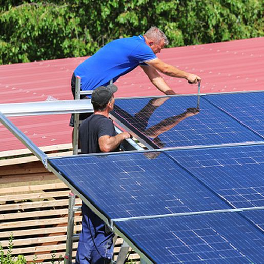 Prefeitura avalia investir em energia solar para reduzir custos