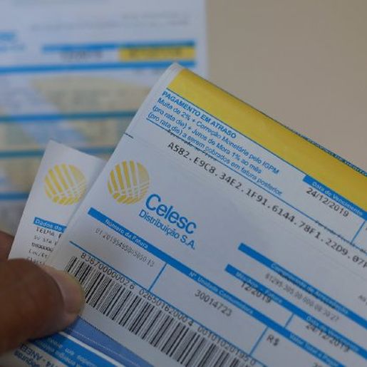 Celesc diz que vai manter aumento nas contas de luz em SC