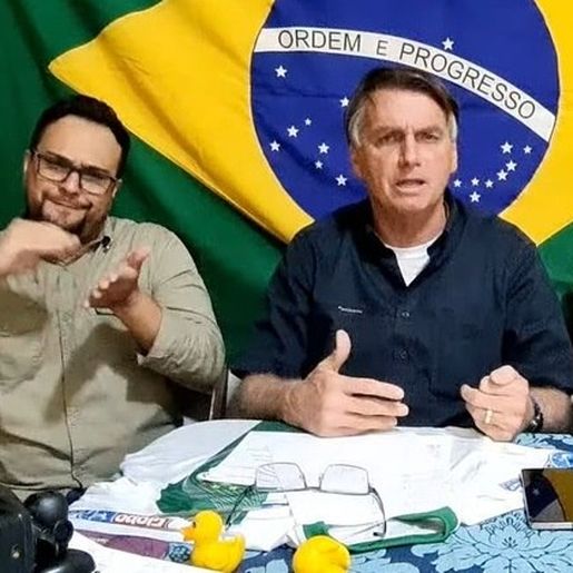 'Cristãos, falem de política hoje para poder falar de Deus amanhã', diz Bolsonaro