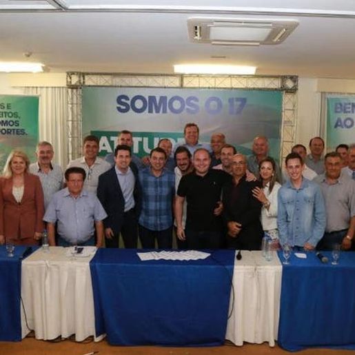 Prefeitos do Oeste e do Extremo Oeste se filiam ao PSL