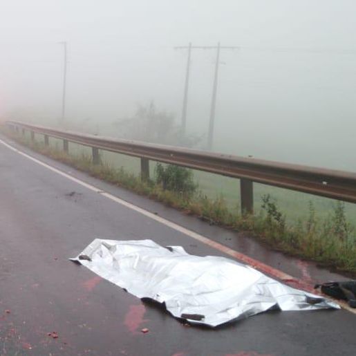 Motorista foge após atropelar e matar pedestre na SC-480