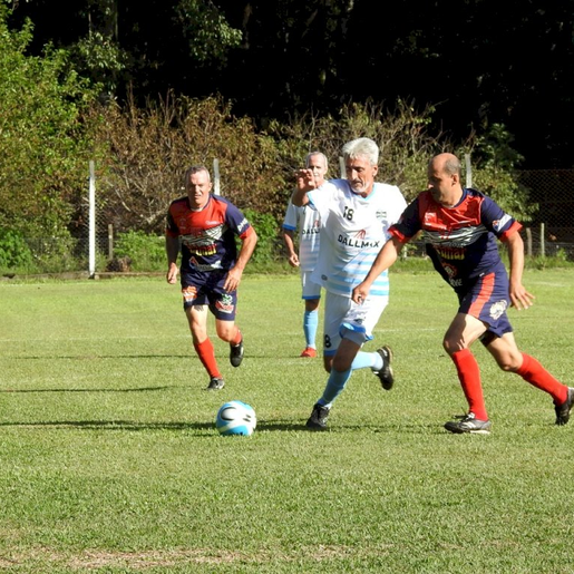 Semifinais do Veterano e Máster tiveram início neste domingo
