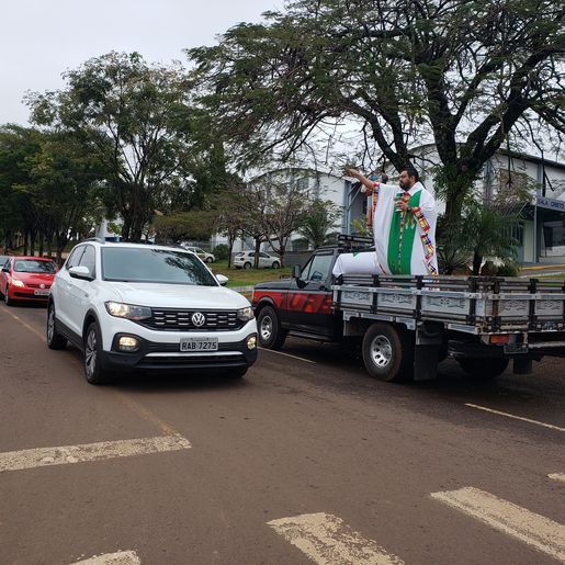 Paróquia de Iporã do Oeste realiza celebração e benção em homenagem a colonos e motoristas