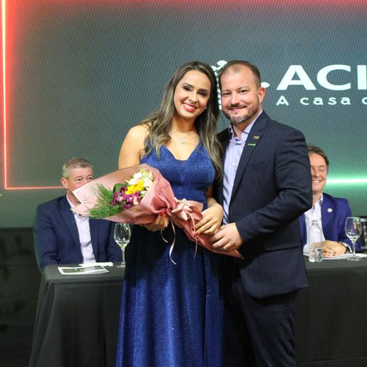 Presidente e membros do Conselho Diretor da Acismo são oficialmente empossados