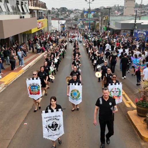 Fanfarra de Iporã do Oeste transforma jovens em músicos e cidadãos ativos