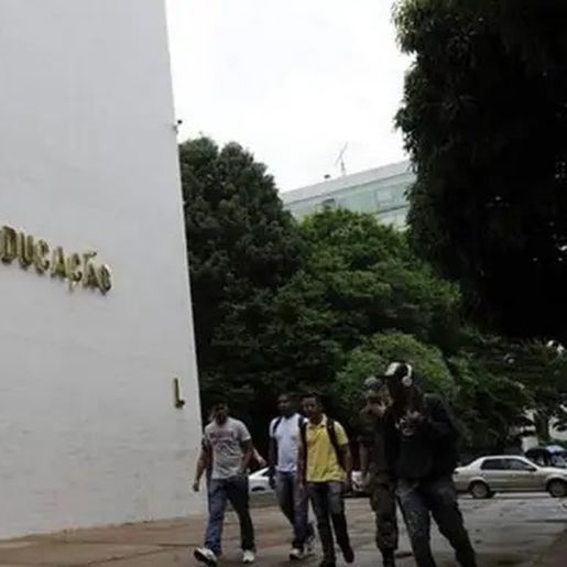 Governo do presidente Lula extingue diretoria de escolas cívico-militares