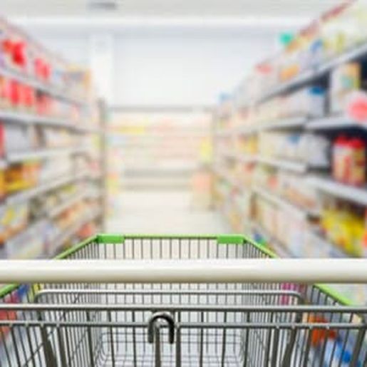 Sindicatos assinam acordo sobre horário especial do comércio em dezembro