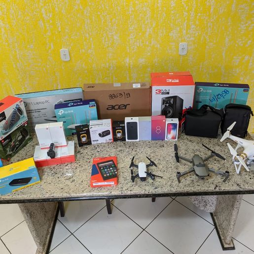 Polícia Militar Rodoviária recebe novos materiais e armamento doados pela Receita Federal