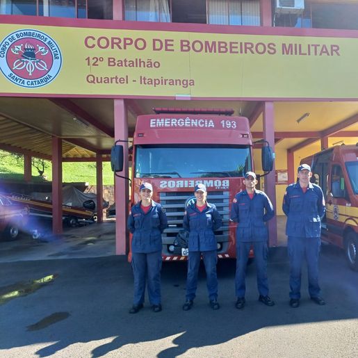 Corpo de Bombeiros de Itapiranga recebe quatro militares