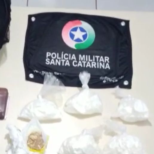 Homem é preso por tráfico na rodoviária de São Miguel do Oeste