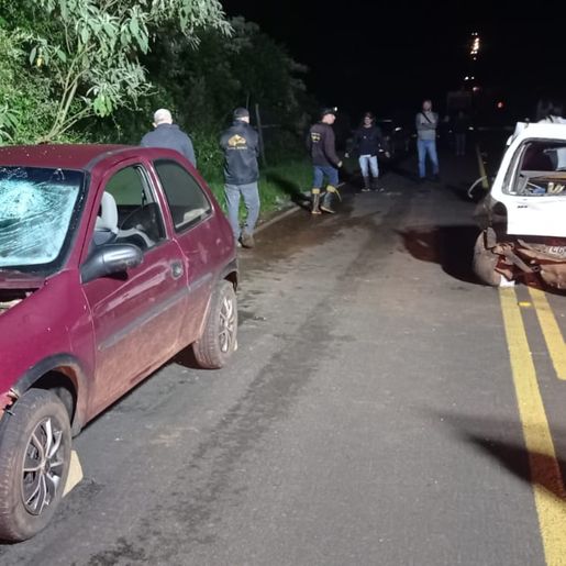 Carro emplacado em Campo Erê se envolve em acidente na PR-180