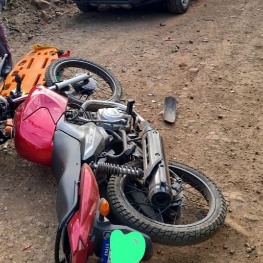 Colisão entre carro e moto deixa um ferido no interior de Tunápolis