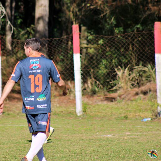 Floriano da Prata larga na frente na final do Municipal de Bandeirante