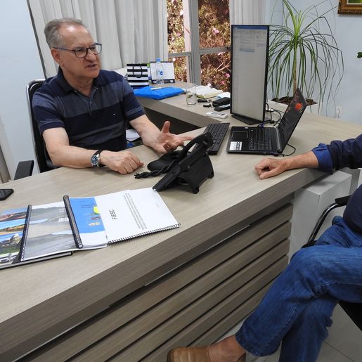 Trevisan recebe estudos da FIESC sobre logística de SC