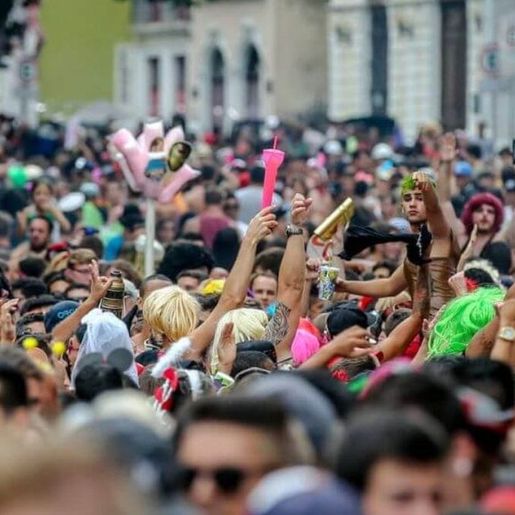 Às vésperas do Carnaval, Santa Catarina tem quase 2 mil casos de Covid-19