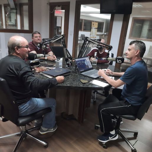 VÍDEO: Programa Bate Papo Esportivo relembra história do Handebol em SMOeste