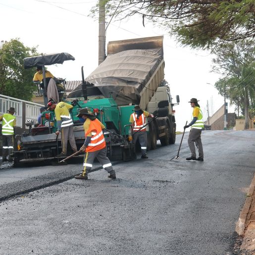Asfaltamento de 17 ruas terá início em janeiro, em Iporã do Oeste