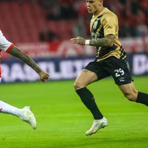 Internacional marca no fim e arranca empate com o Athletico no Beira-Rio